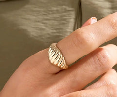 Wave Croissant Ring