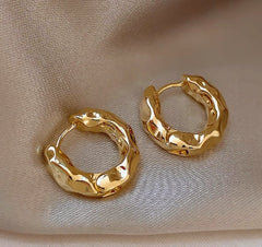 Gold colored plain ring earrings with elegant style for women's 2025 new trendy earrings, niche design, high-end ear ring earrings