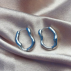 Gold colored plain ring earrings with elegant style for women's 2025 new trendy earrings, niche design, high-end ear ring earrings
