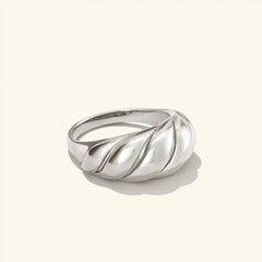Croissant Dome Ring